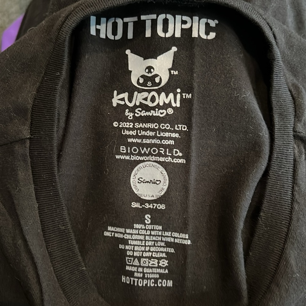Hot Topic Kuromi Sanrio Flames Muscle Shirt Tank Sleeveless size Small - Picture 4 of 4